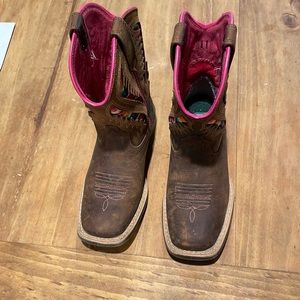 Girls ariat boots